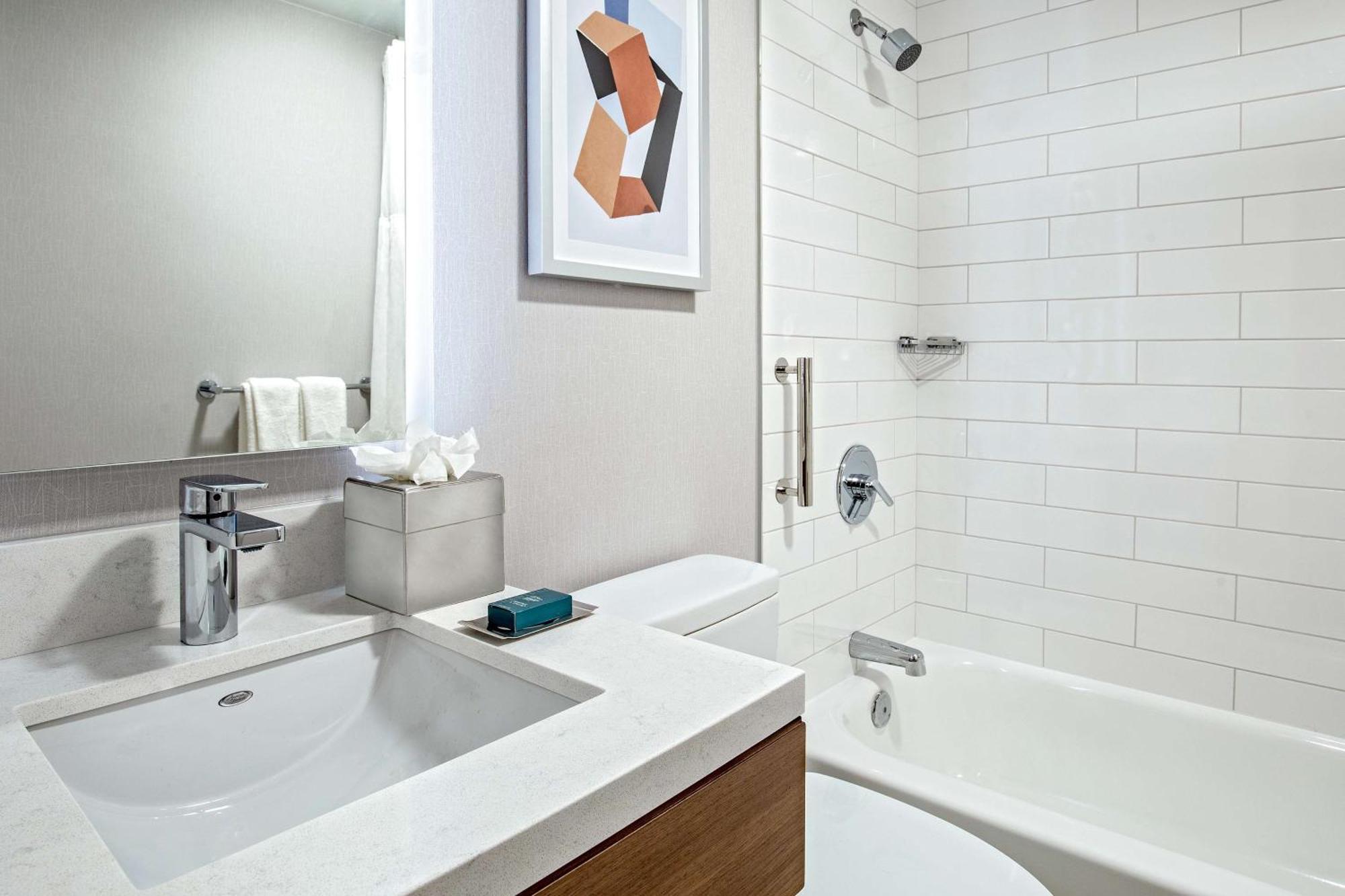 Doubletree By Hilton Boston/Westborough Hotel Ngoại thất bức ảnh