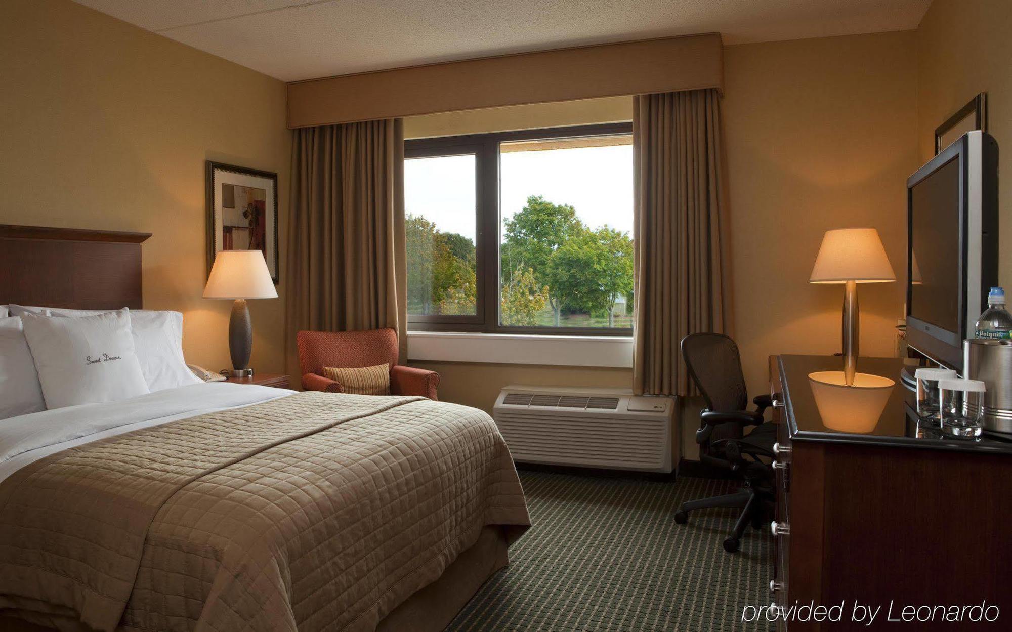 Doubletree By Hilton Boston/Westborough Hotel Ngoại thất bức ảnh